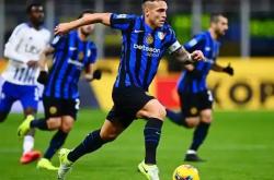 -包含国米后卫连续上演神奇扑救，为球队保持不败的词条