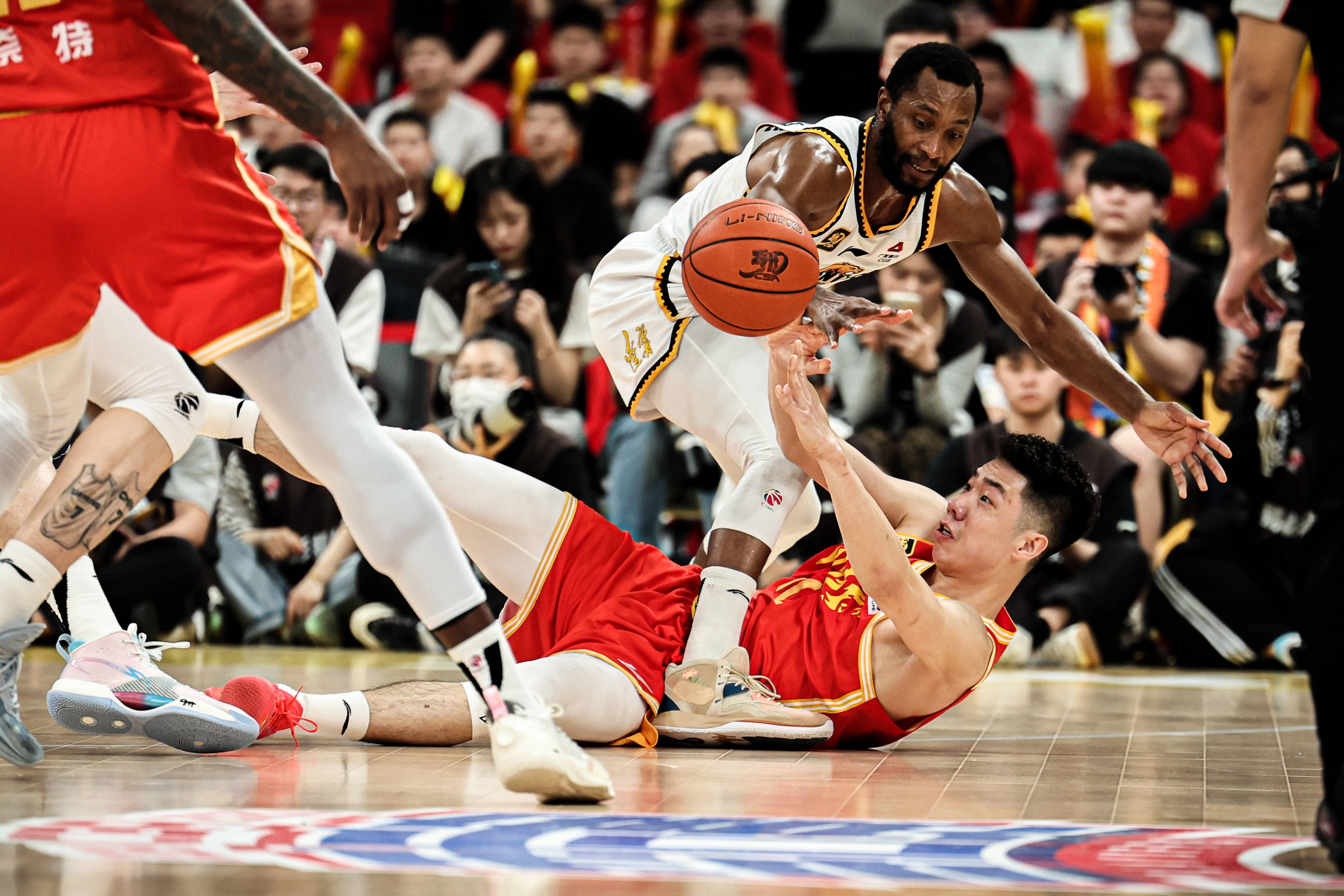 山东队客场不敌辽宁男篮,吞下败绩的简单介绍 山东队客场不敌辽宁男篮,吞下败绩的简单介绍