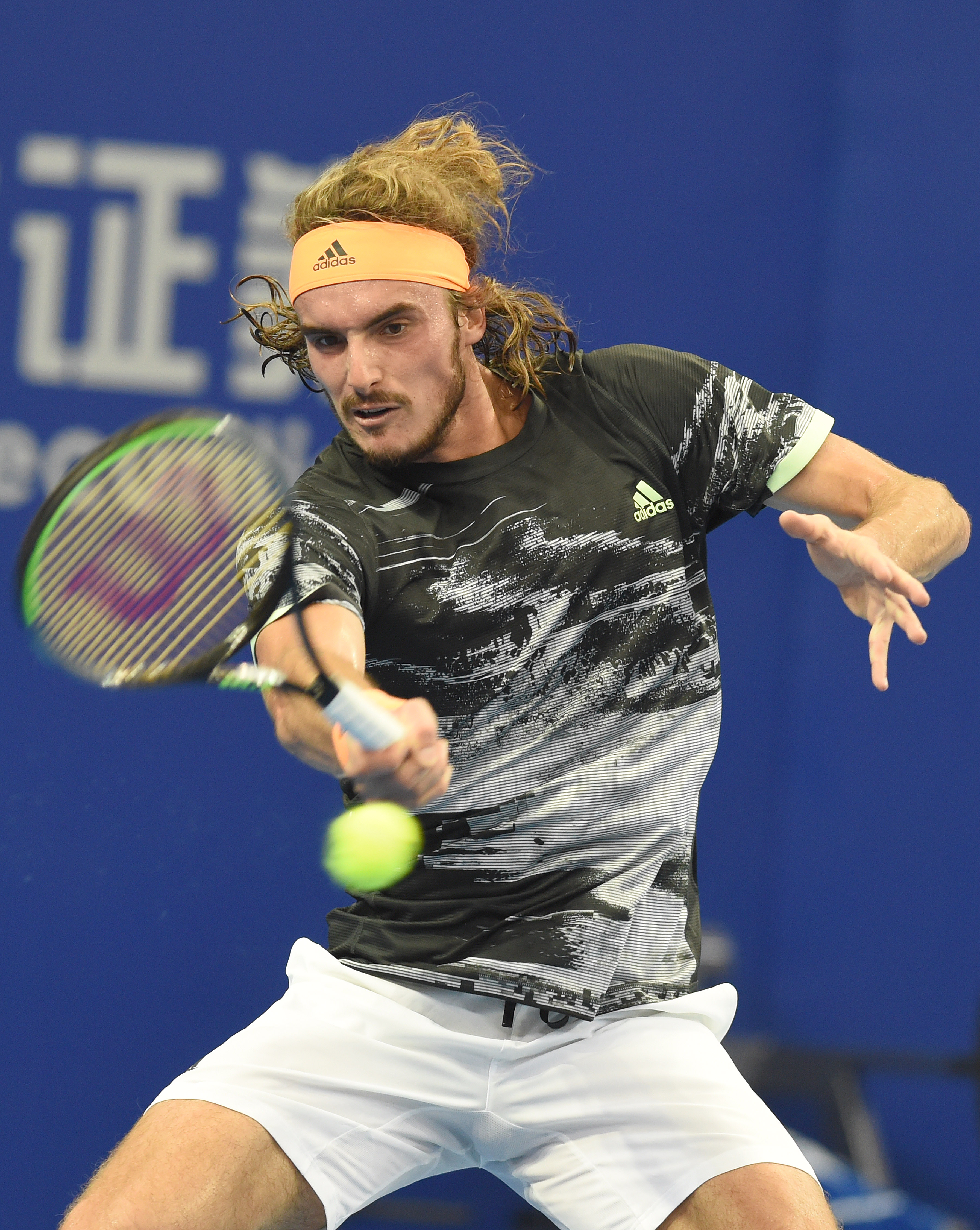 世界网球队强势意大利网球队,西西帕斯绝境逆转的简单介绍 世界网球队强势意大利网球队,西西帕斯绝境逆转的简单介绍